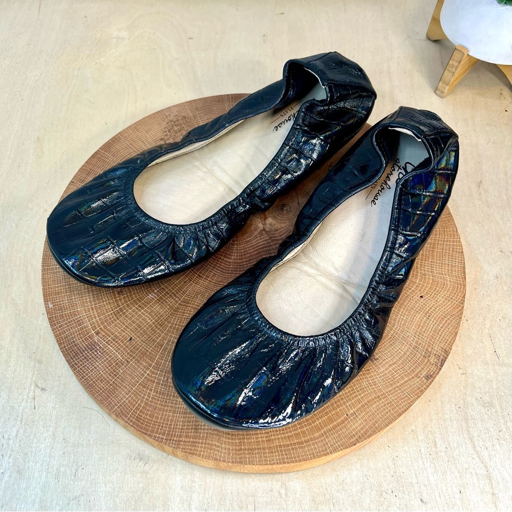 The Storehouse Flats | Foldable Ballet Flats – Iridescent Black (Size 12)